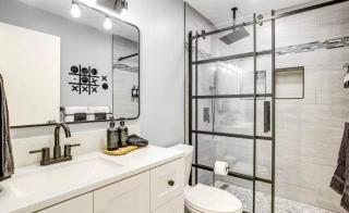 Game Night Condo W Darts & More - Boise - 9