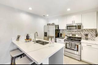 Game Night Condo W Darts & More - Boise - 7