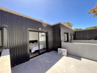 Alucinante Casa en el Bosque de Pinamar con Parrilla y Jardín Privado - Pinamar - 6