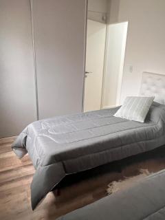 Alucinante Casa en el Bosque de Pinamar con Parrilla y Jardín Privado - Pinamar - 5