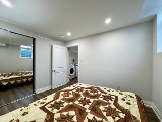 Nice Room In Renovated Basement - Ajax - 7