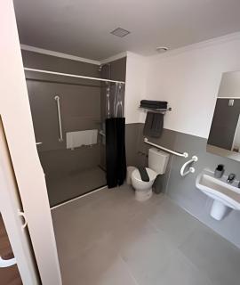 UNU 910 Moema: WiFi, Academia, Acessibilidade + - 7