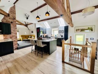 Parlour Barn - Leek - 6