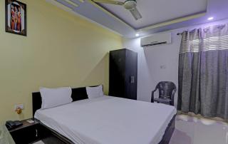 Super Hotel O Sri Krishna Palace - Transport Nagar - 0