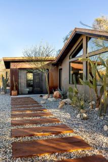 Rancho Morongo - A Luxury Joshua Tree Homestead - Morongo Valley - 9
