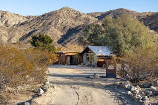 Rancho Morongo - A Luxury Joshua Tree Homestead - 5