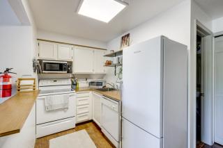 Walk to Payette Lake McCall Condo with Fireplace - McCall - 9