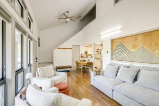 Walk to Payette Lake McCall Condo with Fireplace - McCall - 7