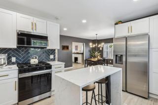 Charming 3BR Home - Close to CLE Clinic - 9
