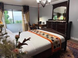 Los Angeles - Centrally located between Disneyland Universal Studios Beverly Hills and Downtown LA Most ideal city to stay with stunning views and heated pool - 6