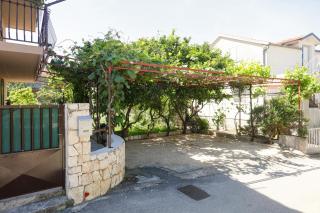 Apartment Grebastica 4881a - Bašelovići - 1