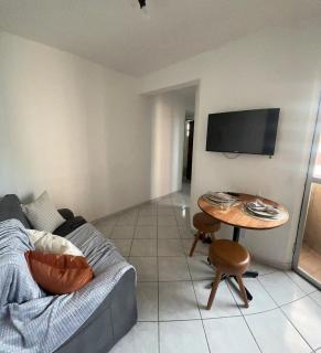 Apartamento com ótima localização em champagnat - Curitiba - 0