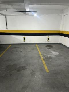 Apartamento com ótima localização em champagnat - Curitiba - 2