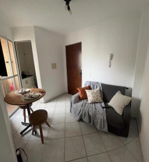 Apartamento com ótima localização em champagnat - Curitiba - 1