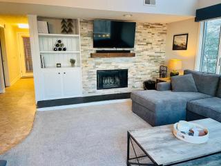Beautiful Mountain Getaway - Walk to Everything! - Lyndhurst - 0