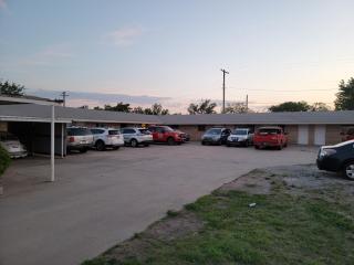 Comanche Motel - 8
