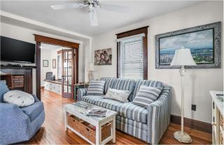 Sunset Bay Cottage - Main Street charm with water views! - Deep Hole - 5