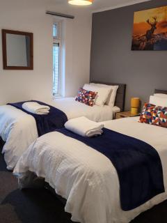 Central Milton Keynes Stay Free Parking 5 Mins from Shops - Milton Keynes - 7