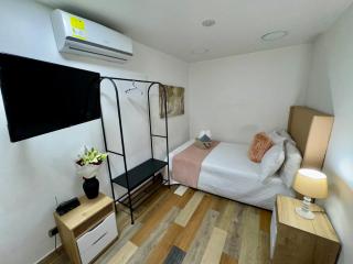 EasyHouse - Medellín - 1