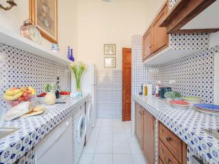 Apartment in Lucca with Piazza Views - Lucca - 2