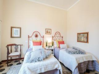 Apartment in Lucca with Piazza Views - Lucca - 1