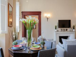 Apartment in Lucca with Piazza Views - Lucca - 3