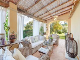 Villa in Camaiore with Pool & Tuscan Views - Camaiore - 2