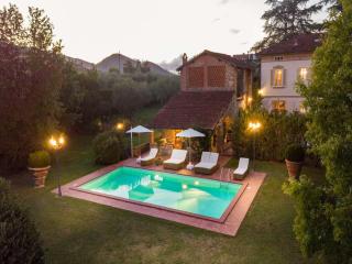 Farmhouse in Lucca with Saltwater Pool - Capannori - 3
