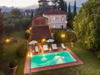 Farmhouse in Lucca with Saltwater Pool - Capannori - 5