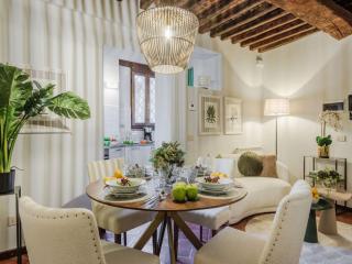 Apartment in Lucca near Cobblestone Streets - Lucca - 9