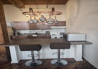 Motown Riverfront Studio Loft - Detroit - 4