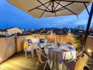 Apartment in Lucca with Terrace Views - Lucca - 2