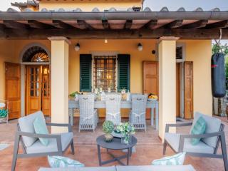 Villa near Lucca with Vineyard Views - Lucca - 6