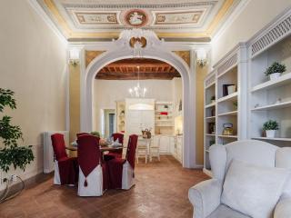 Apartment in Lucca near Cathedral & Guinigi Tower - 1