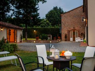 Villa in Tuscany near Montecarlo Wine Cellars - Porcari - 1