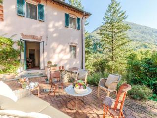 Farmhouse in Tuscany near Lucca & Beaches - Camaiore - 0