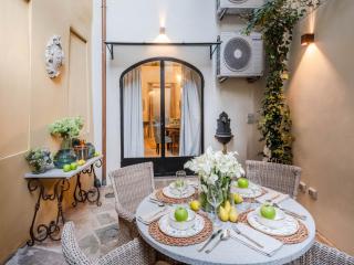 Apartment in Lucca with Private Garden Pool - Lucca - 1