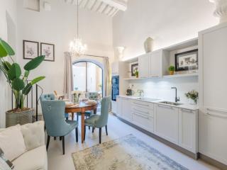Apartment in Lucca with Private Garden Pool - Lucca - 9