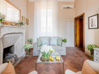 Apartment in Lucca near Guinigi Tower - 7
