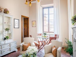 Apartment in Lucca near Guinigi Tower - 4