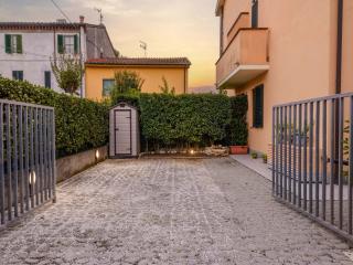 Apartment in Lucca near Historic City Walls - 0