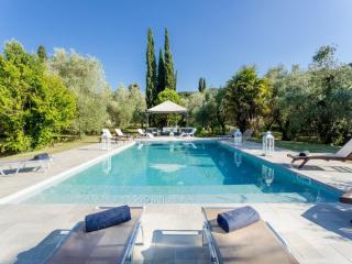 Villa in Lucca with Pool and Countryside Views - SantʼAnna - 0