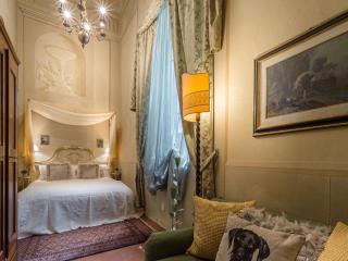 Apartment in Lucca with Private Garden - Lucca - 8