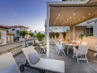 Apartment in Italy with Grand Seaview Terrace - Viareggio - 0