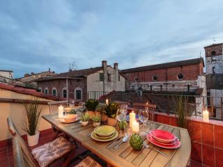 Apartment in Lucca with Rooftop Views - Lucca - 0
