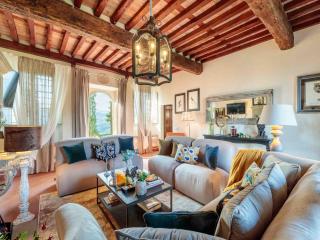 VILLA IL CASTELLO Vibrant Sanctuary of Enchanting Colours - Lucca - 3