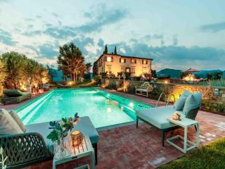 VILLA IL CASTELLO Vibrant Sanctuary of Enchanting Colours - Lucca - 4
