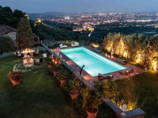 VILLA IL CASTELLO Vibrant Sanctuary of Enchanting Colours - Lucca - 9