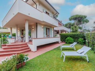 Villa in Marina near the Beach - 8