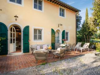 Farmhouse in Tuscany with Vineyard Views - Cappella - 5